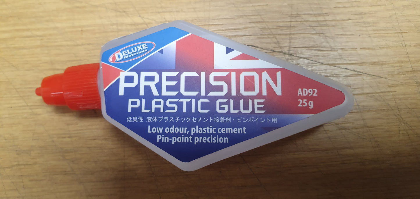 DELUXE MATERALS PRECISION PLASTIC GLUE AD92