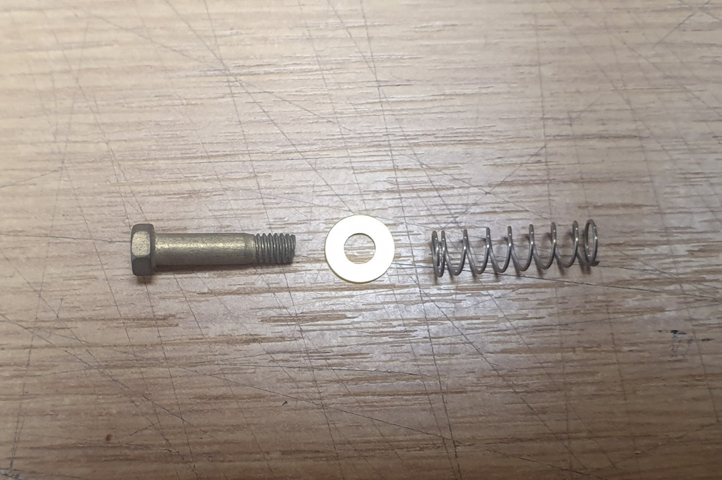 Mamod cylinder spring washer & bolt. M48