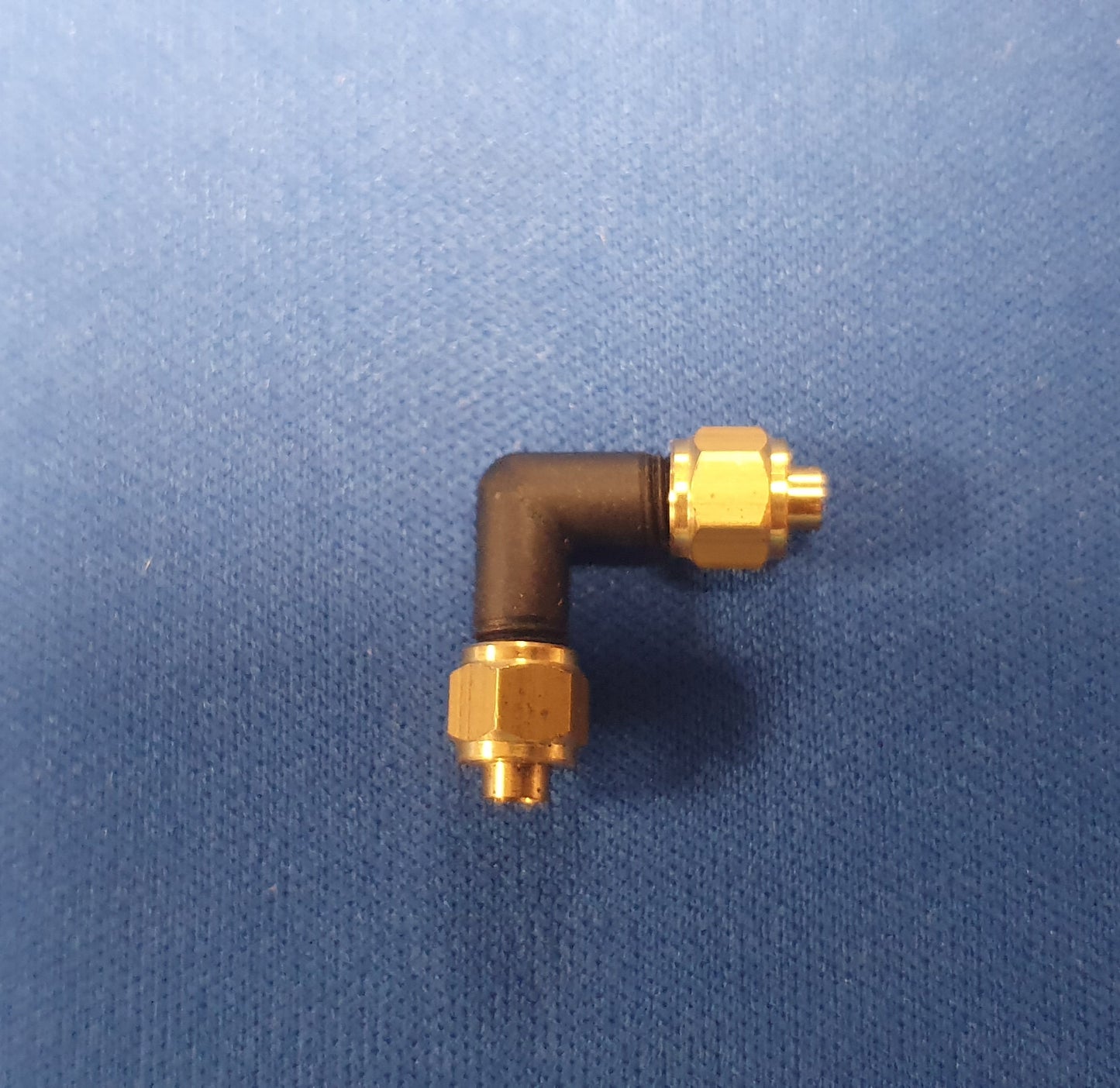 Tony Green Steam Fittings : 3/32nd Elbow - G198