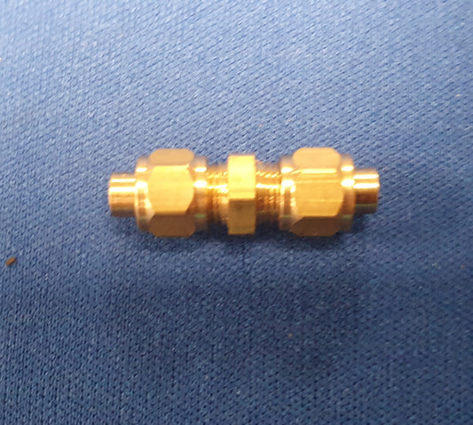 Tony Green Steam Fittings : 1/4" x 40 tpi Double pipe union  G203