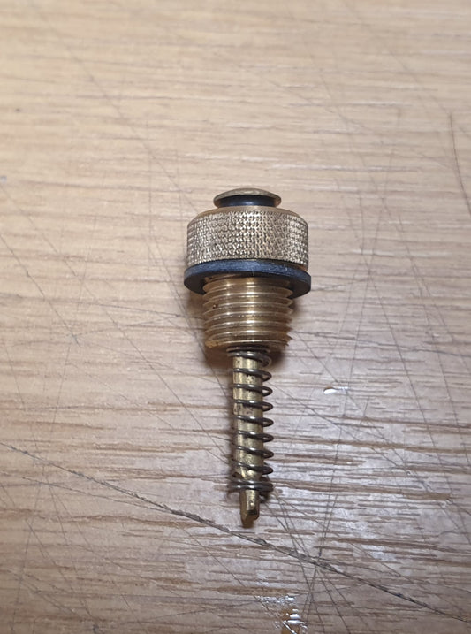 Mamod 3/8" X 26 tpi Safety valve G118