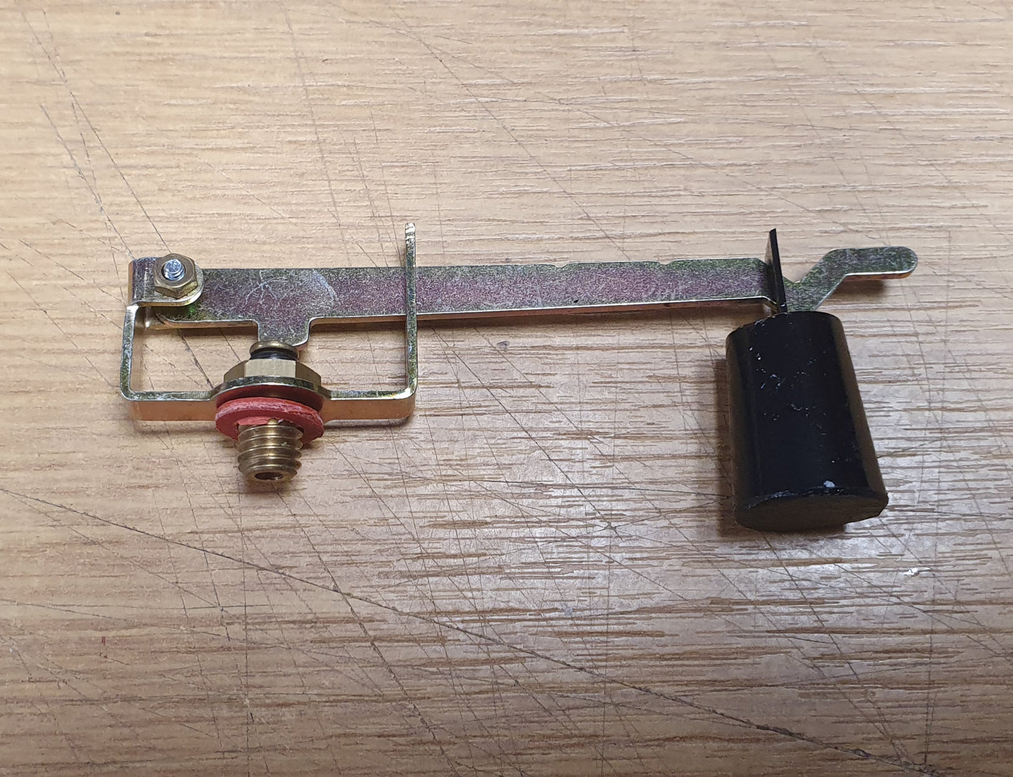 Mamod Loose weight safety valve. Fits Wilesco M6. G173