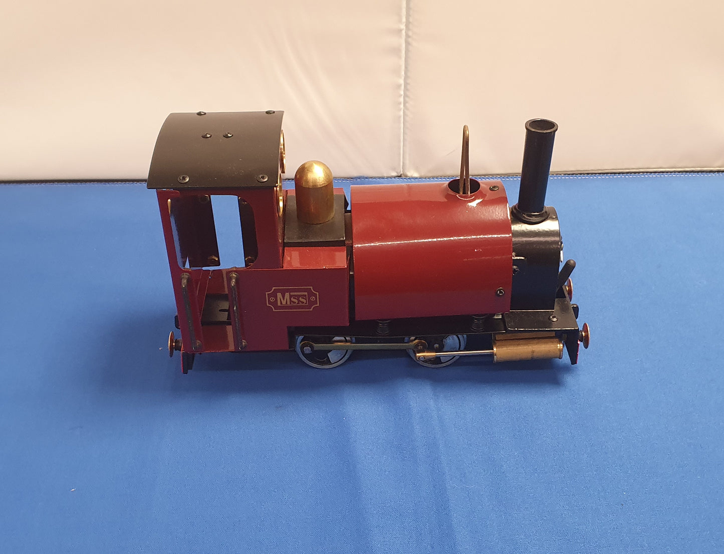 MSS Steam Train - Maroon Tank Loco. G221