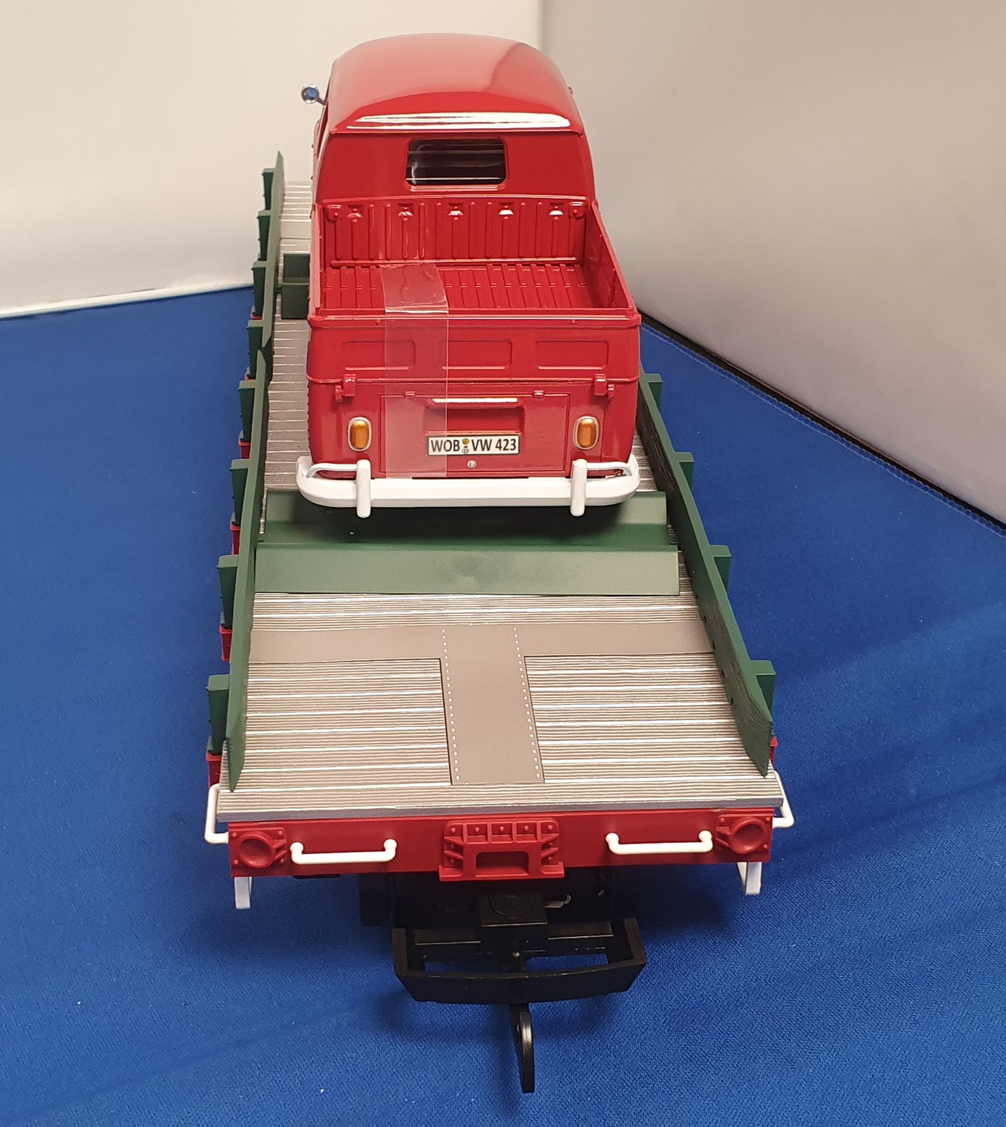 PIKO G Scale Christmas package transporter. 38776
