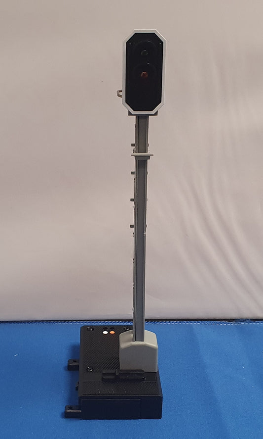 LGB G Scale RhB colour light signal. L51950