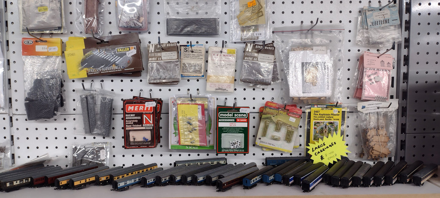 N Gauge Pre-Owned page 01