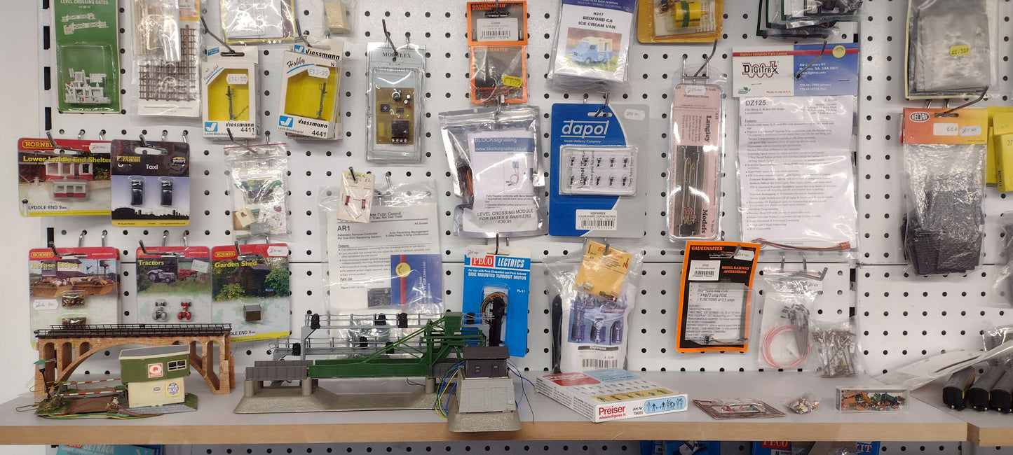 N Gauge Pre-Owned page 02