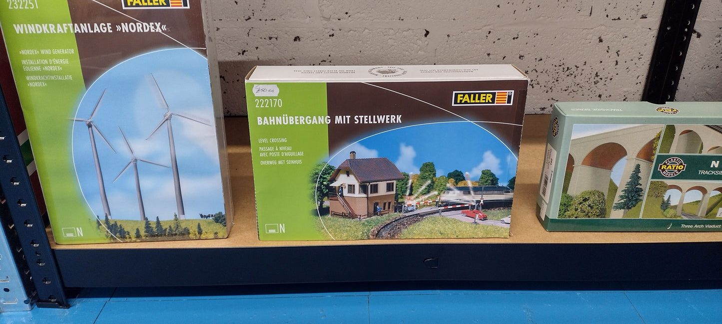 N Gauge Pre-Owned page 09