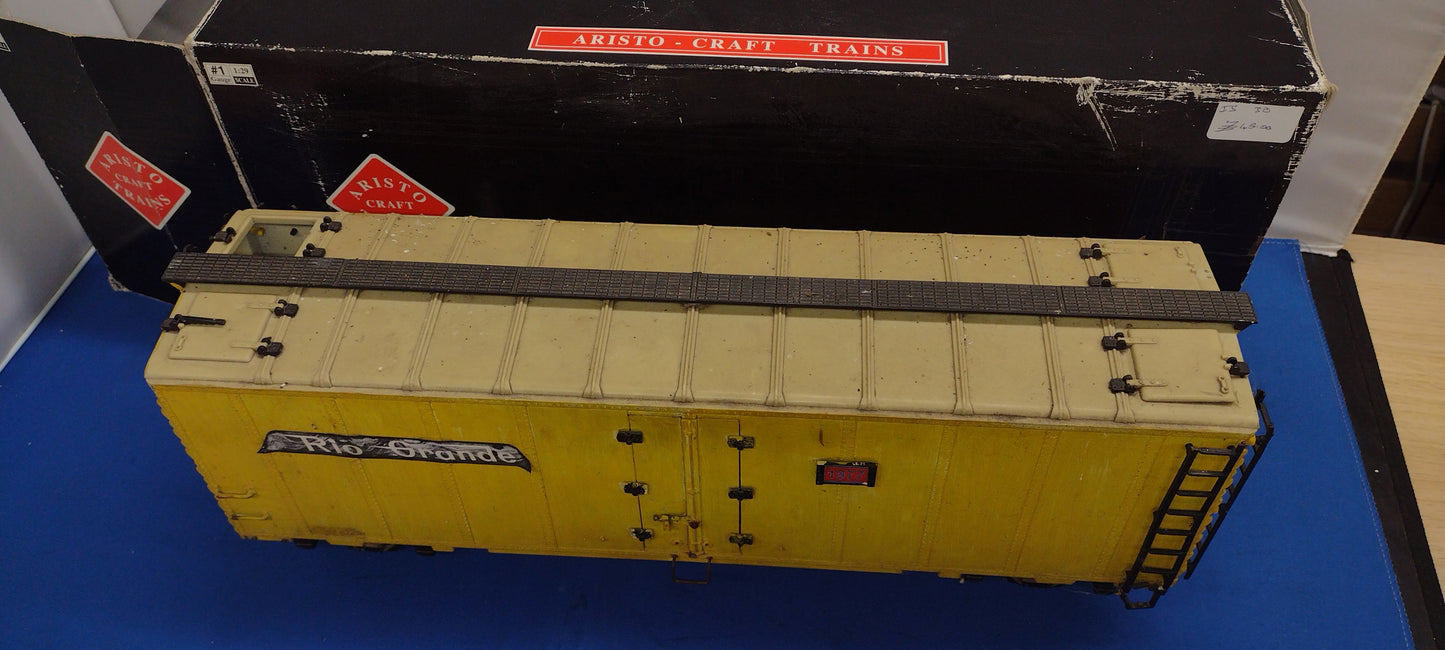 Aristocraft Yellow Reefer 46200 (Used)