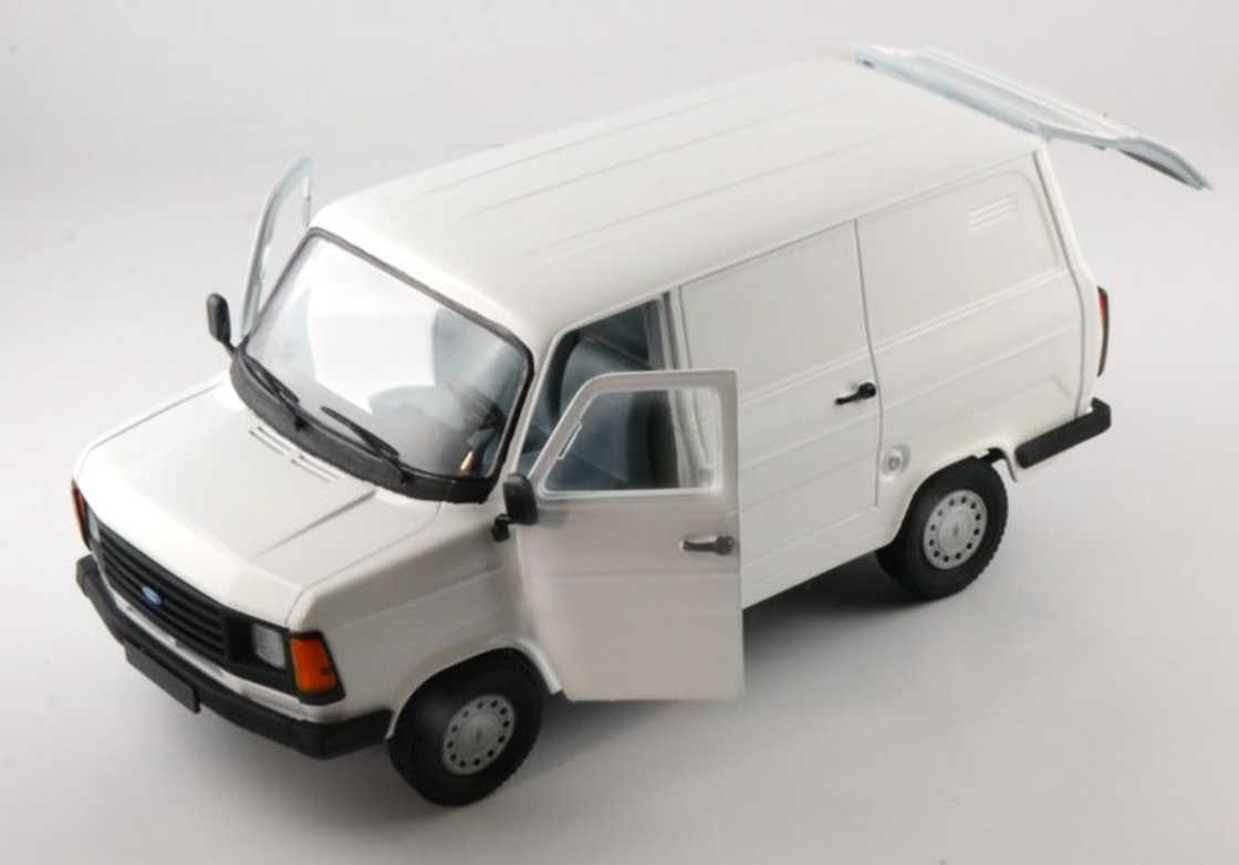 Italeri 1/24 Ford Transit Mk2 - 3687