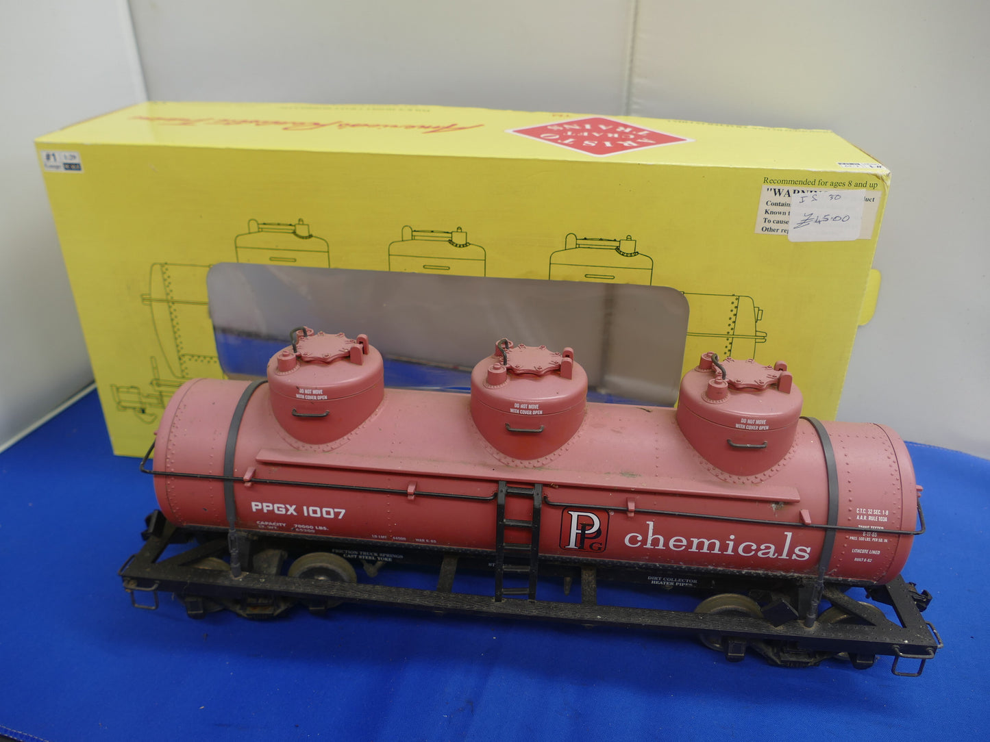 Aristocraft Tank Car 41617 (Used)