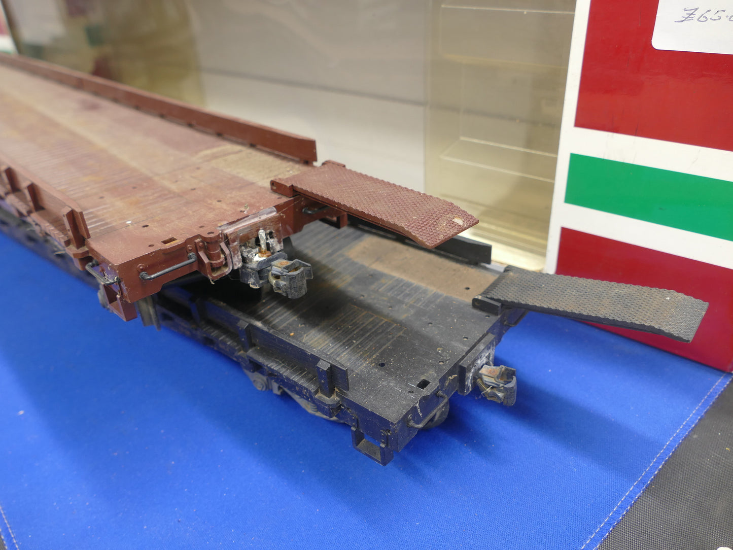 LGB Pennsylvania Low Loaders G Scale 42540 (Used)