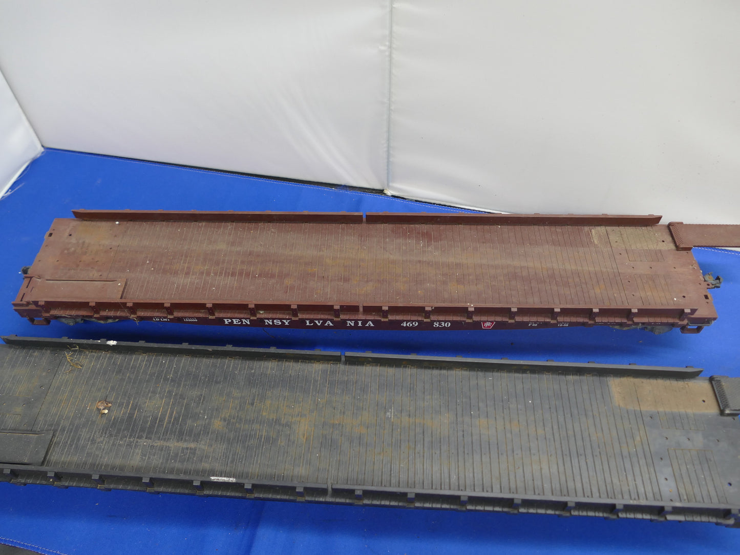 LGB Pennsylvania Low Loaders G Scale 42540 (Used)