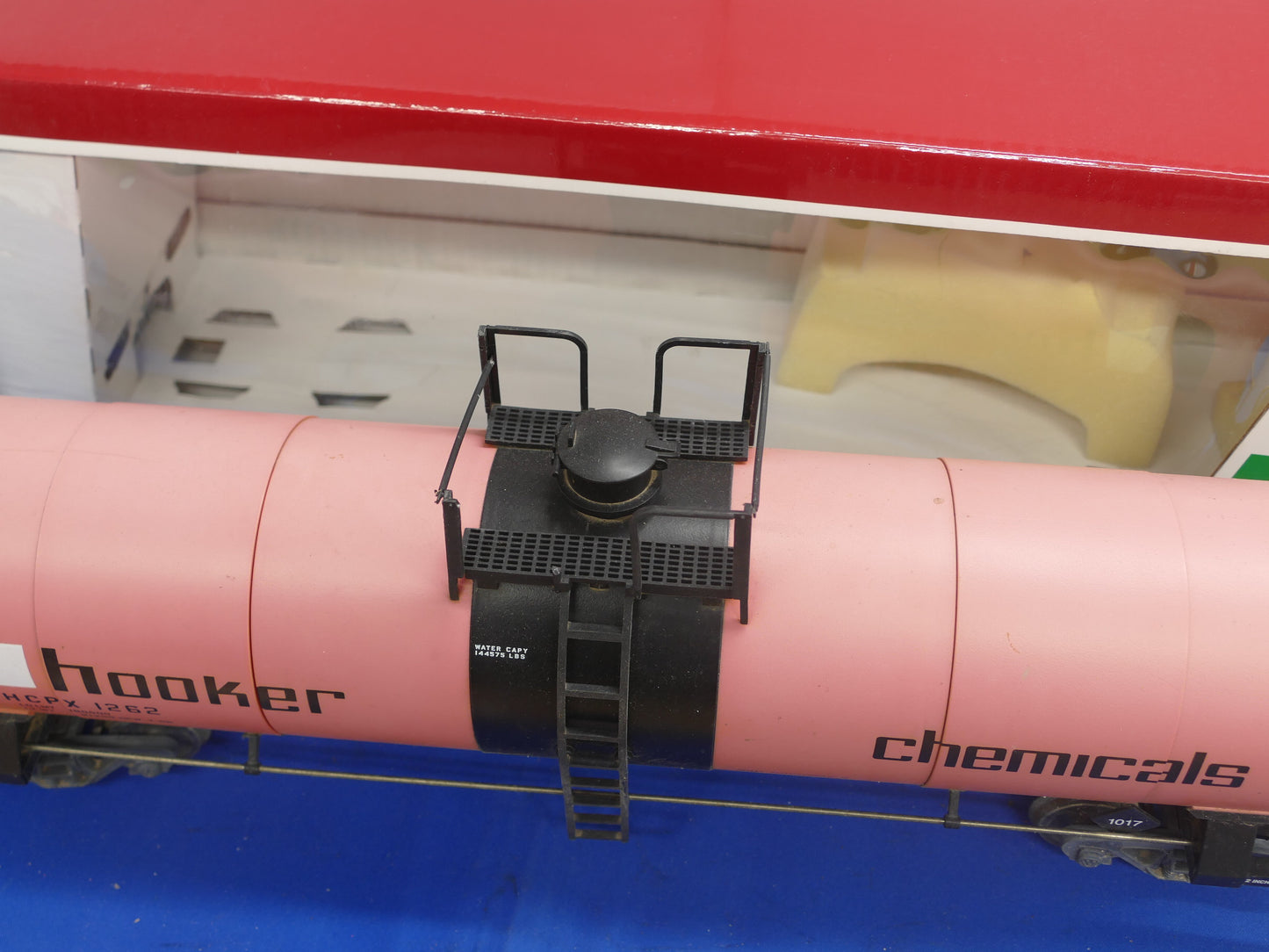 LGB Hooker Tanker G Scale 41873 (Used)