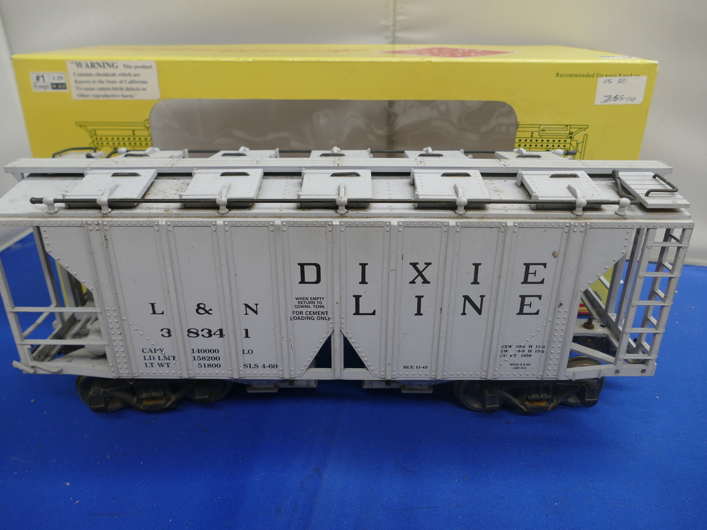 Aristocraft Covered Hopper Car 41233 (Used)