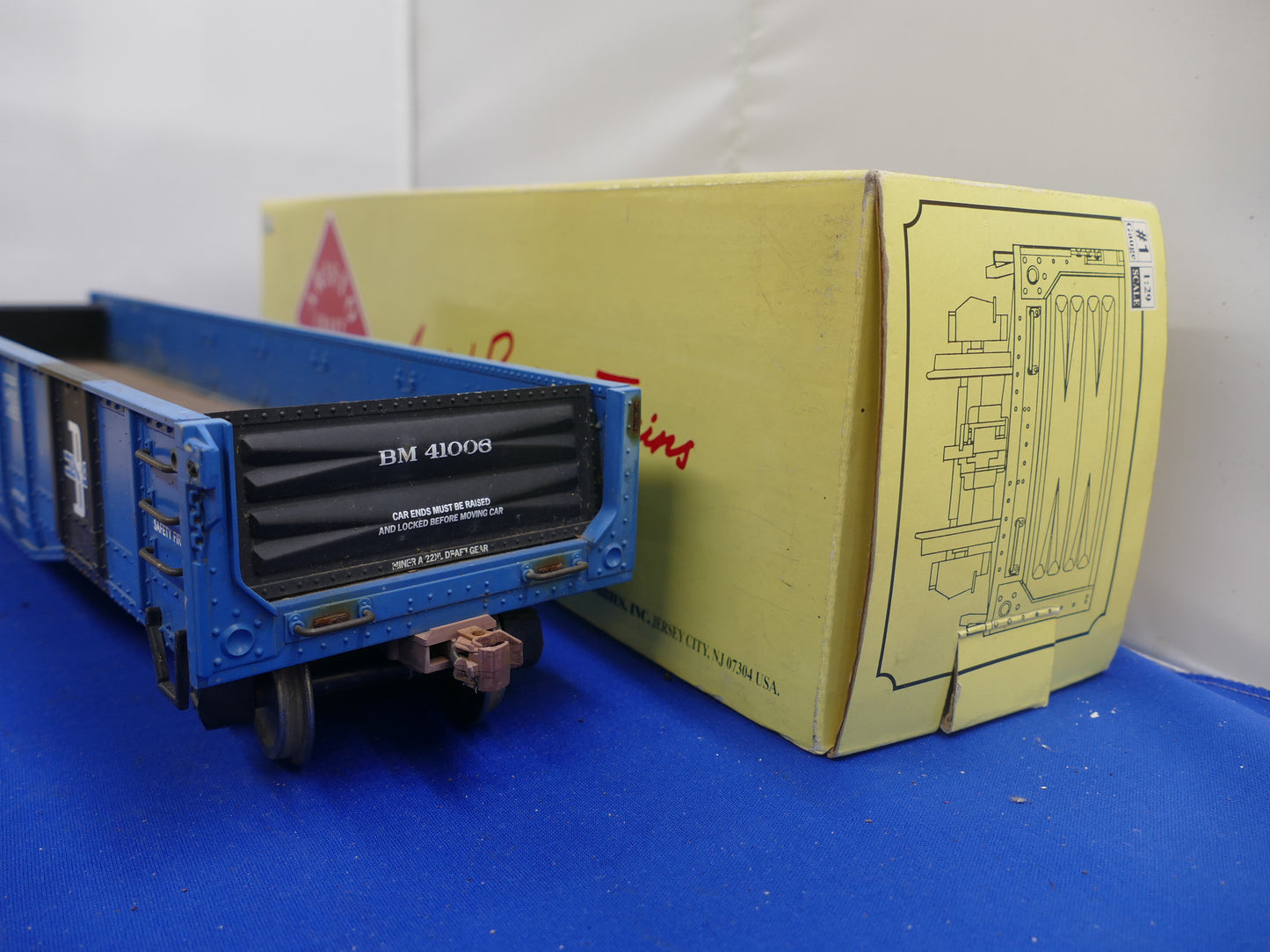 Aristocraft Drop End Gondola Car 41006 (Used)