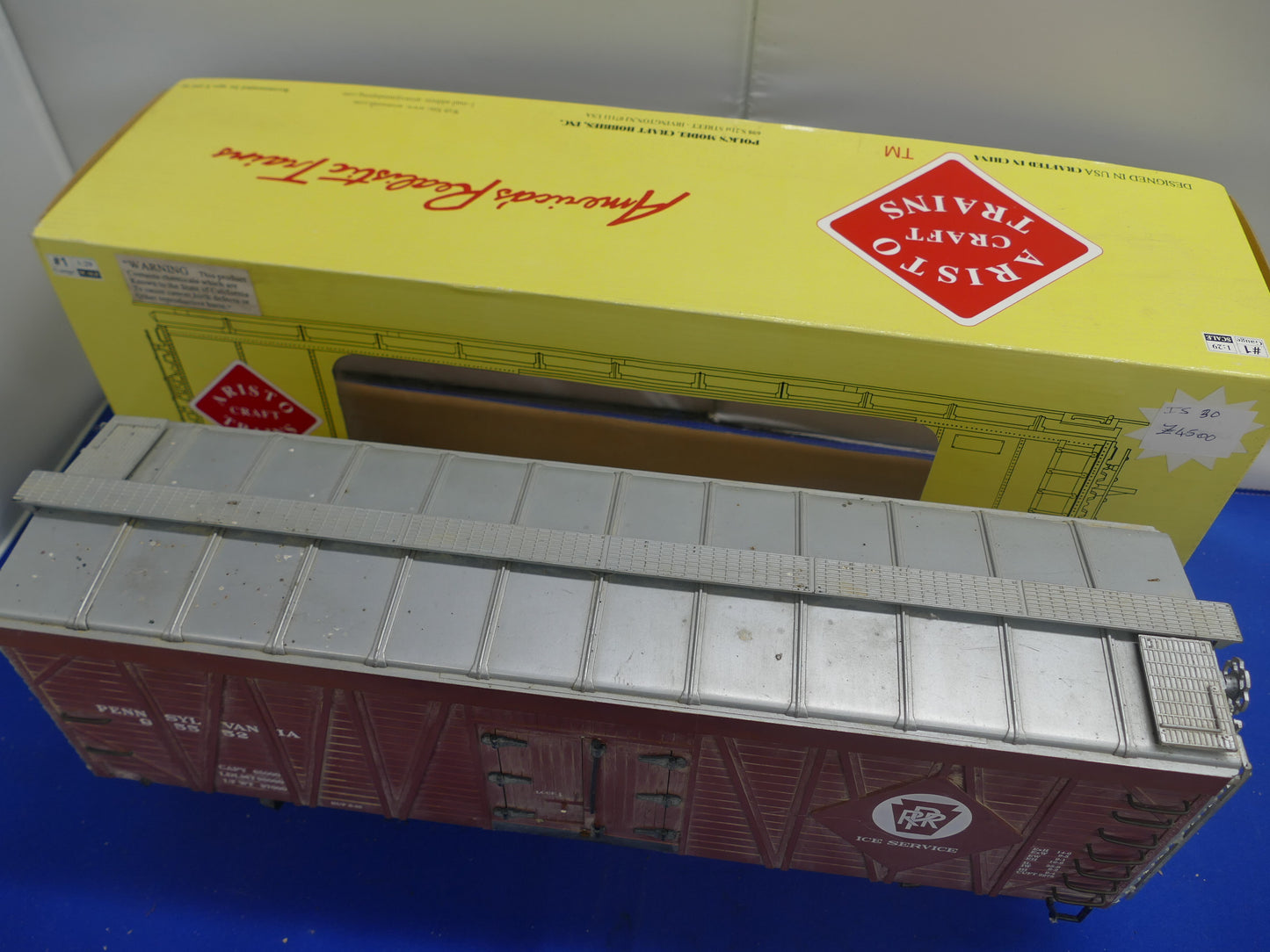 Aristocraft Steel Box Car 46004 (Used)
