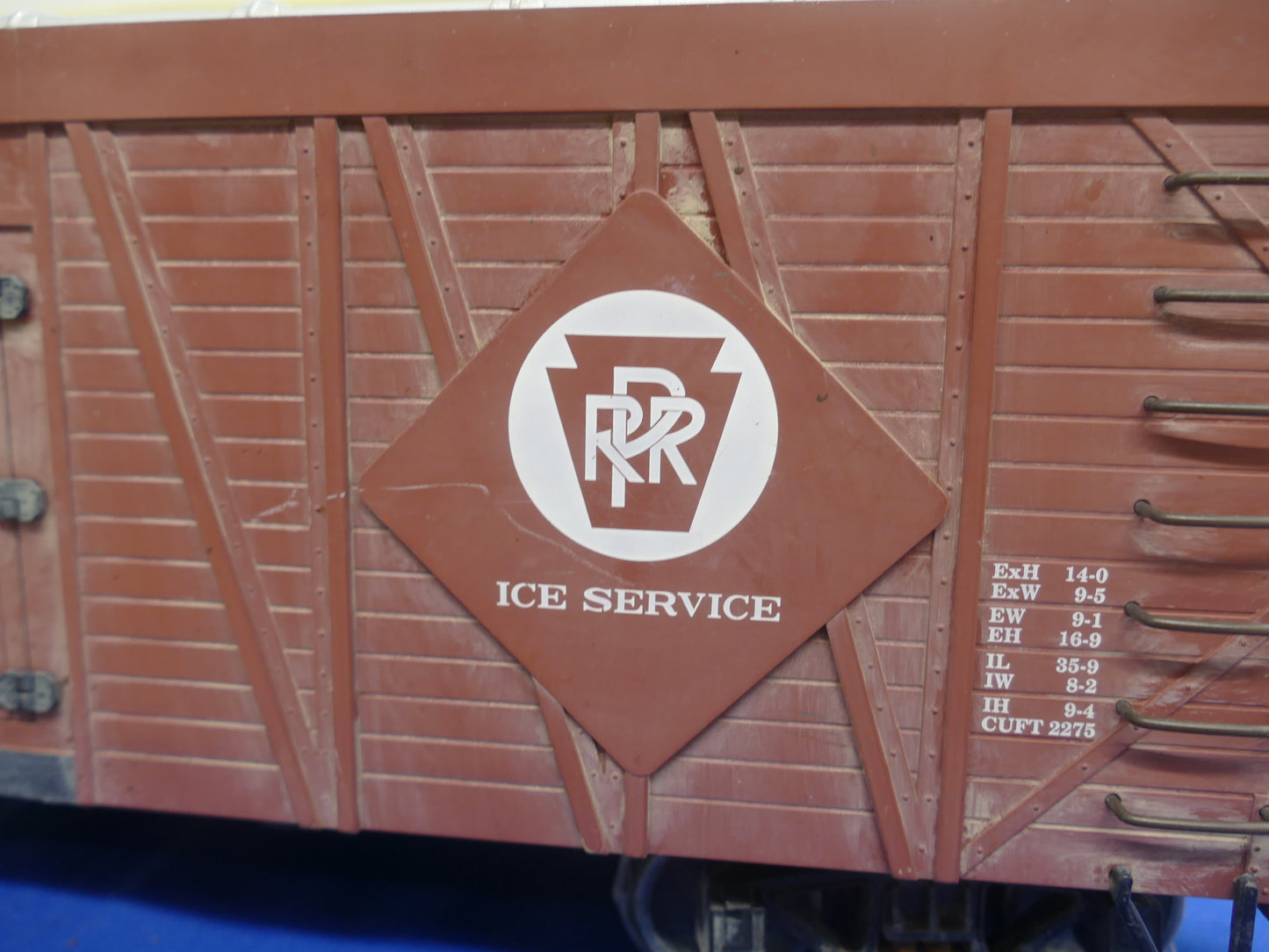 Aristocraft Steel Box Car 46004 (Used)