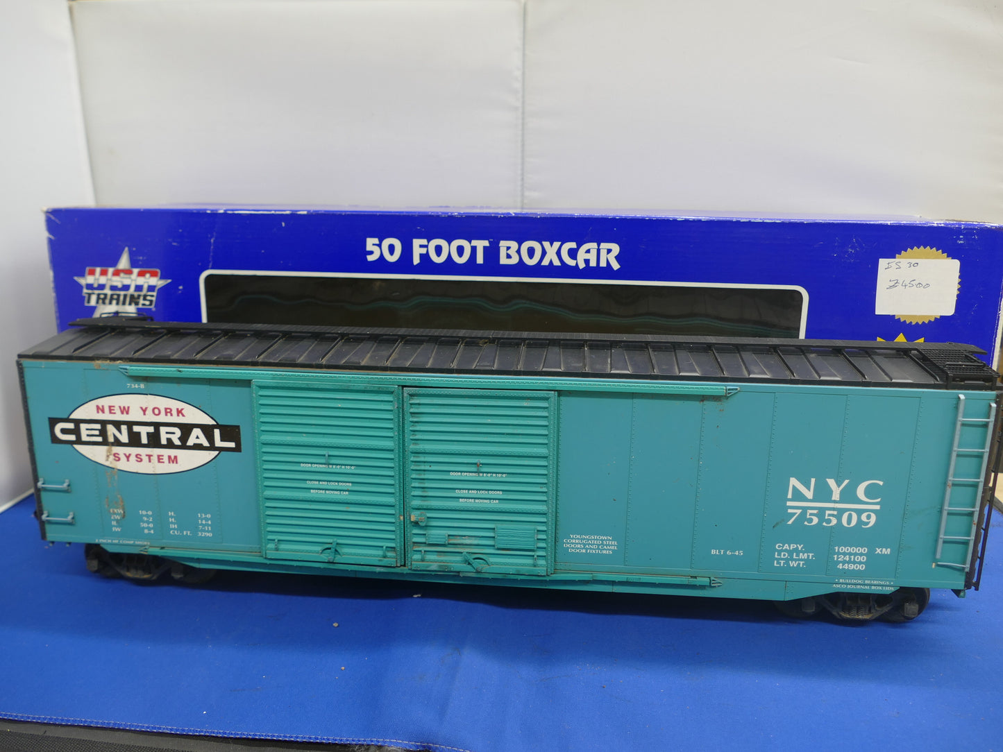 USA Trains - Box car R19310B (Used)