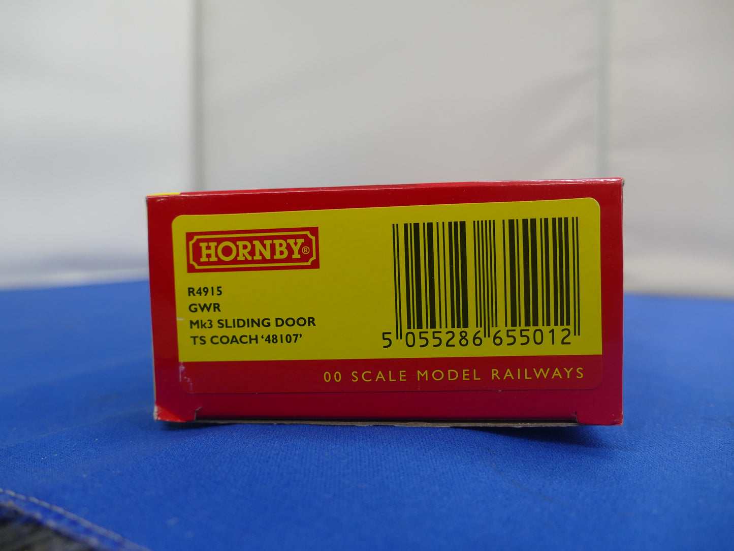 Hornby R4915 GWR Coach (Used)