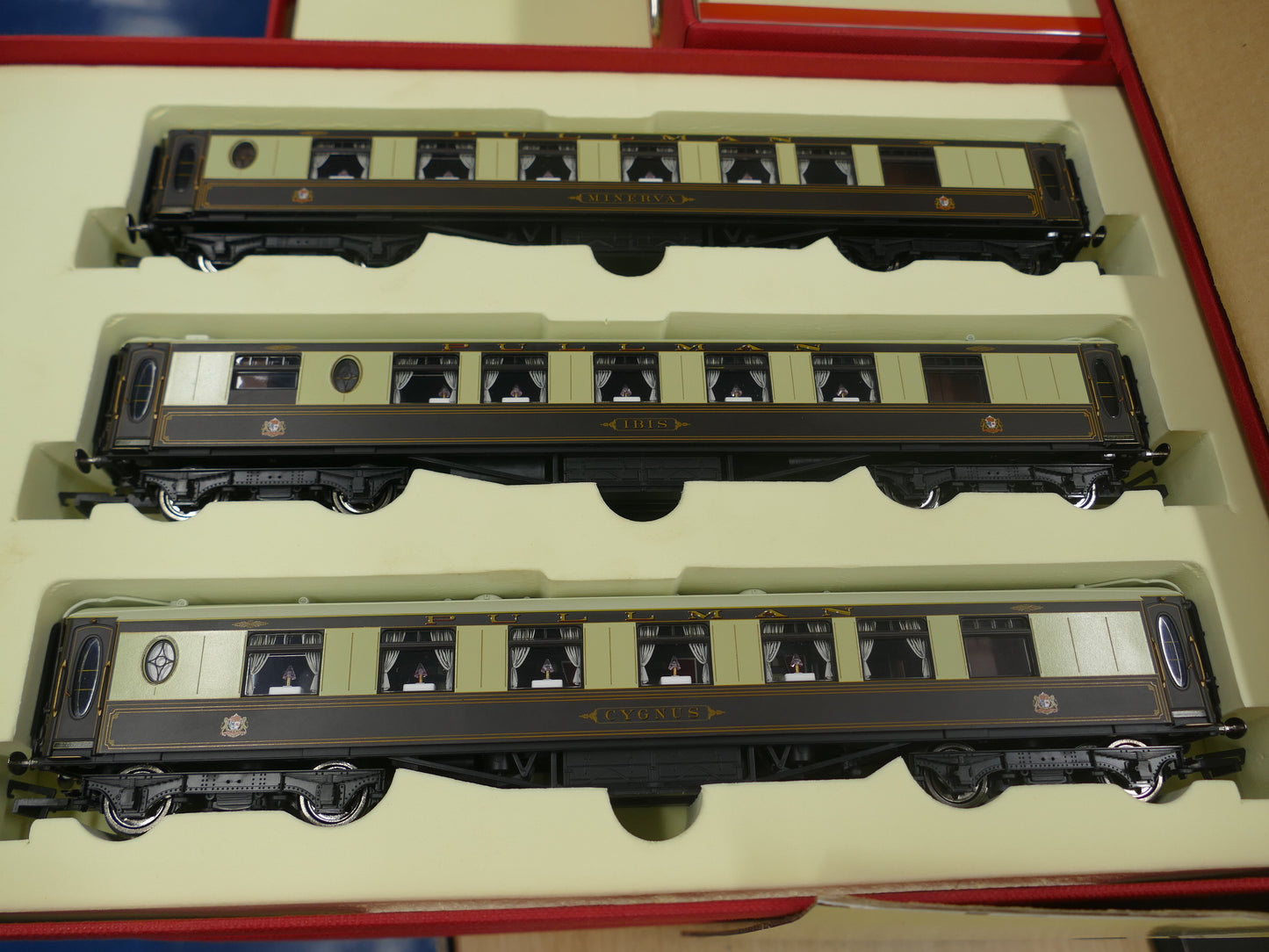 Hornby R1038 "Orient Express" The Boxed Set (Used)