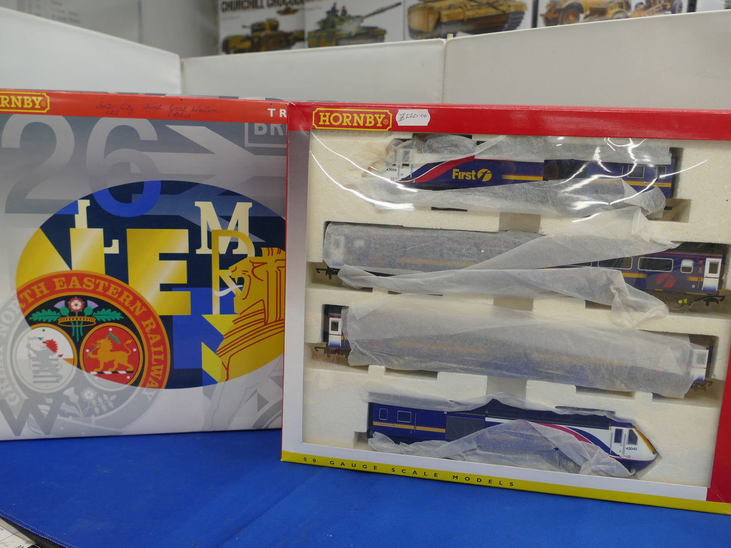Hornby OO R2299 GWR High Speed Train Set (Used)