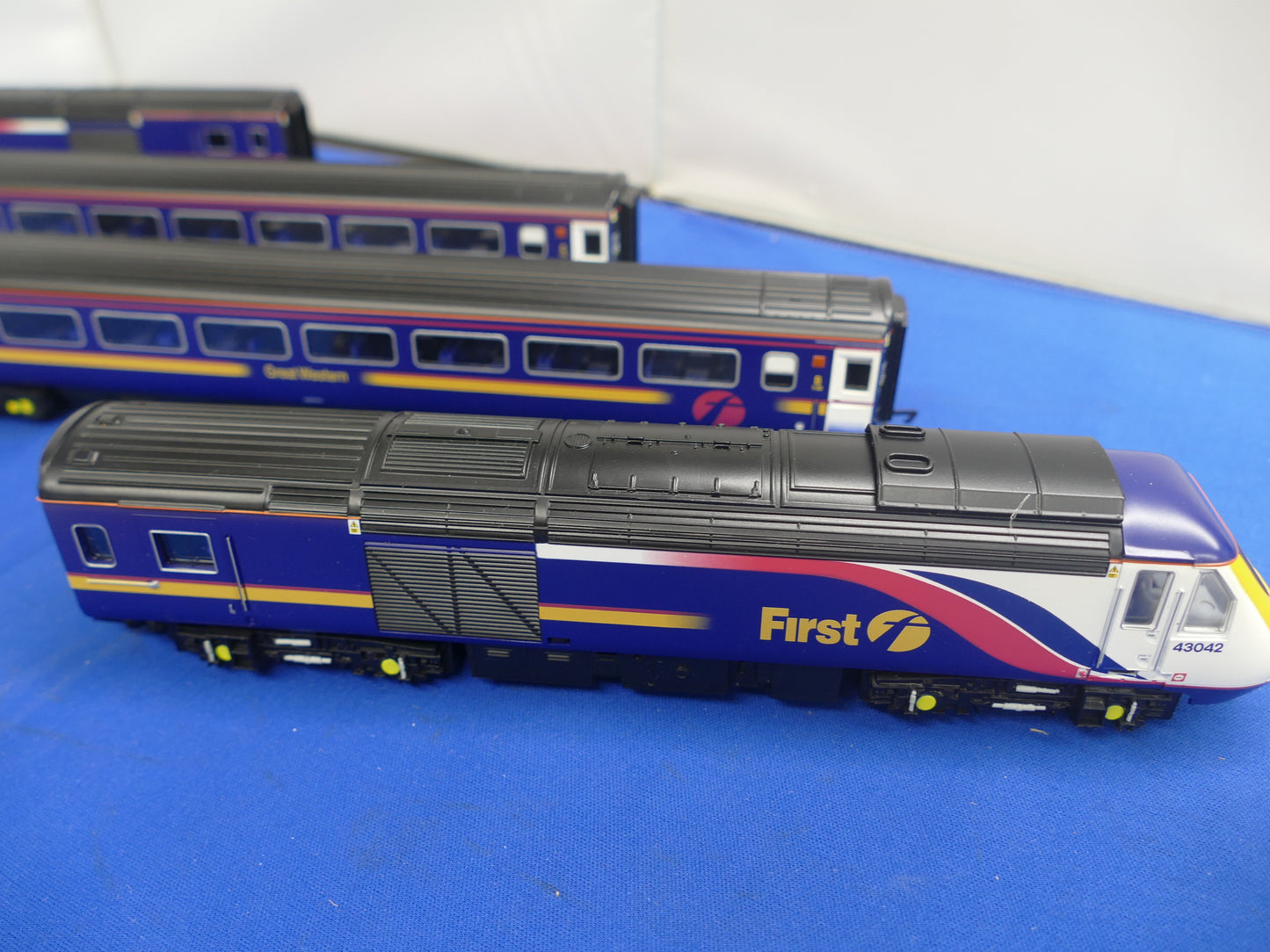 Hornby OO R2299 GWR High Speed Train Set (Used)