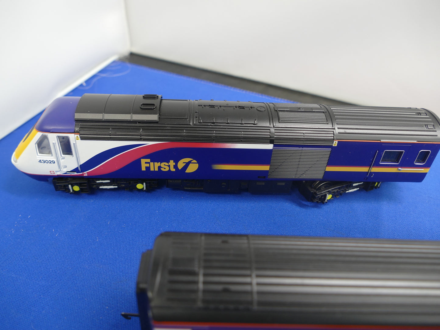 Hornby OO R2299 GWR High Speed Train Set (Used)