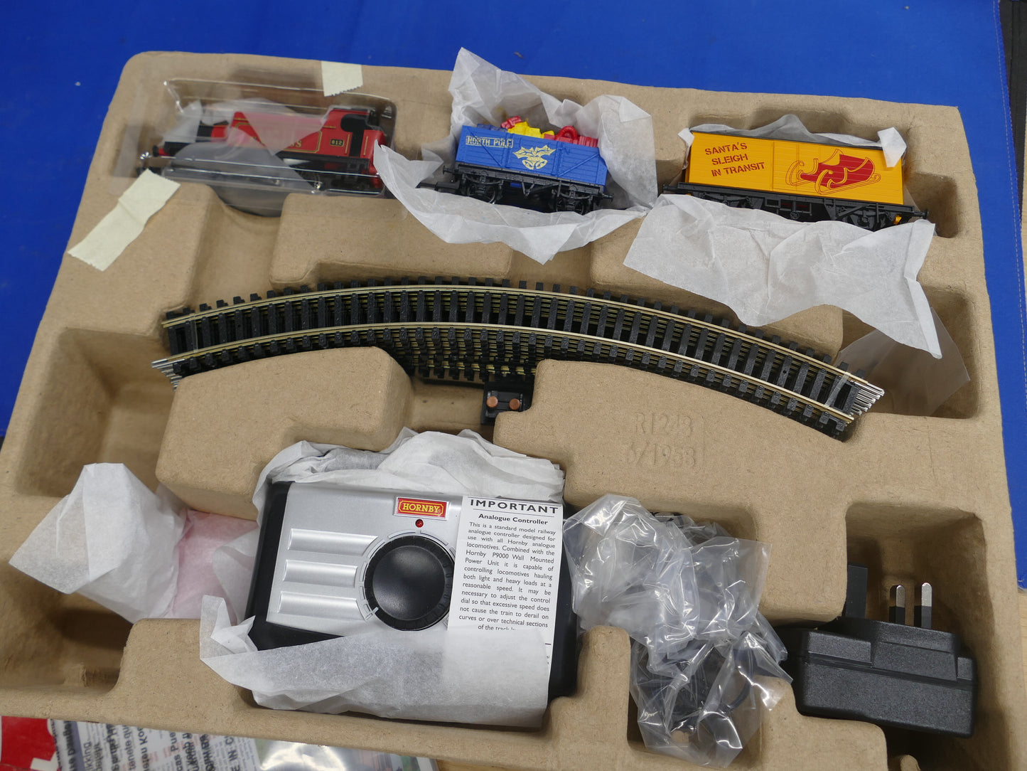 Hornby R1248 Santa's Express Train Set (Used)