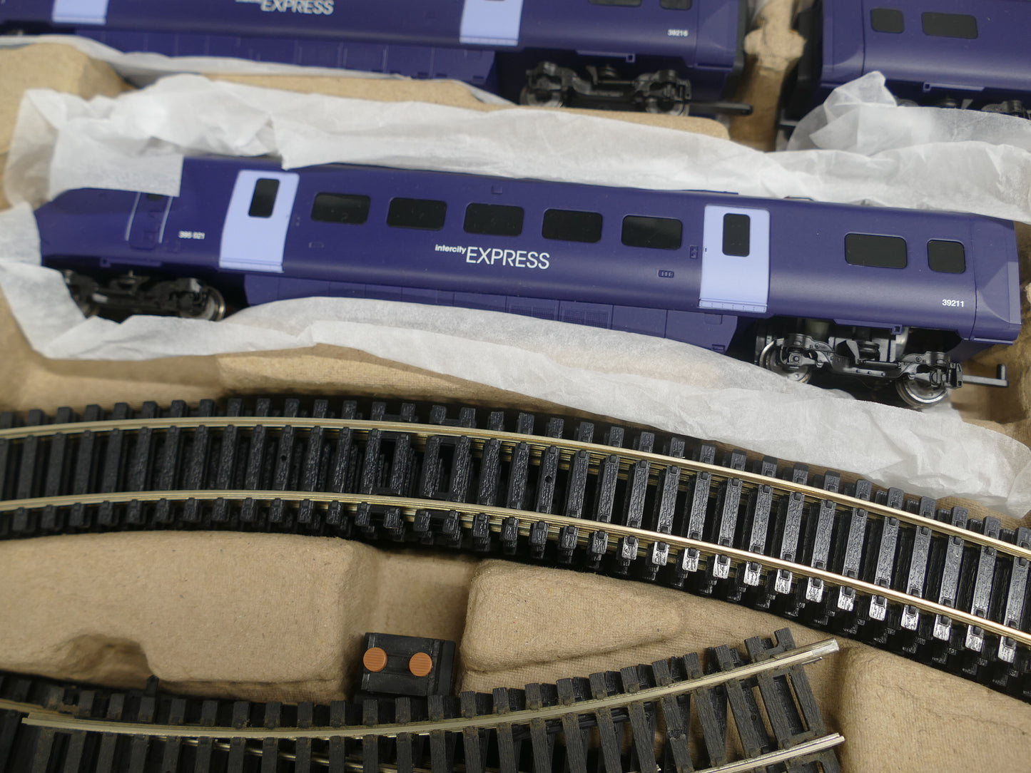 Hornby OO R1207 Intercity Express Set (Used)