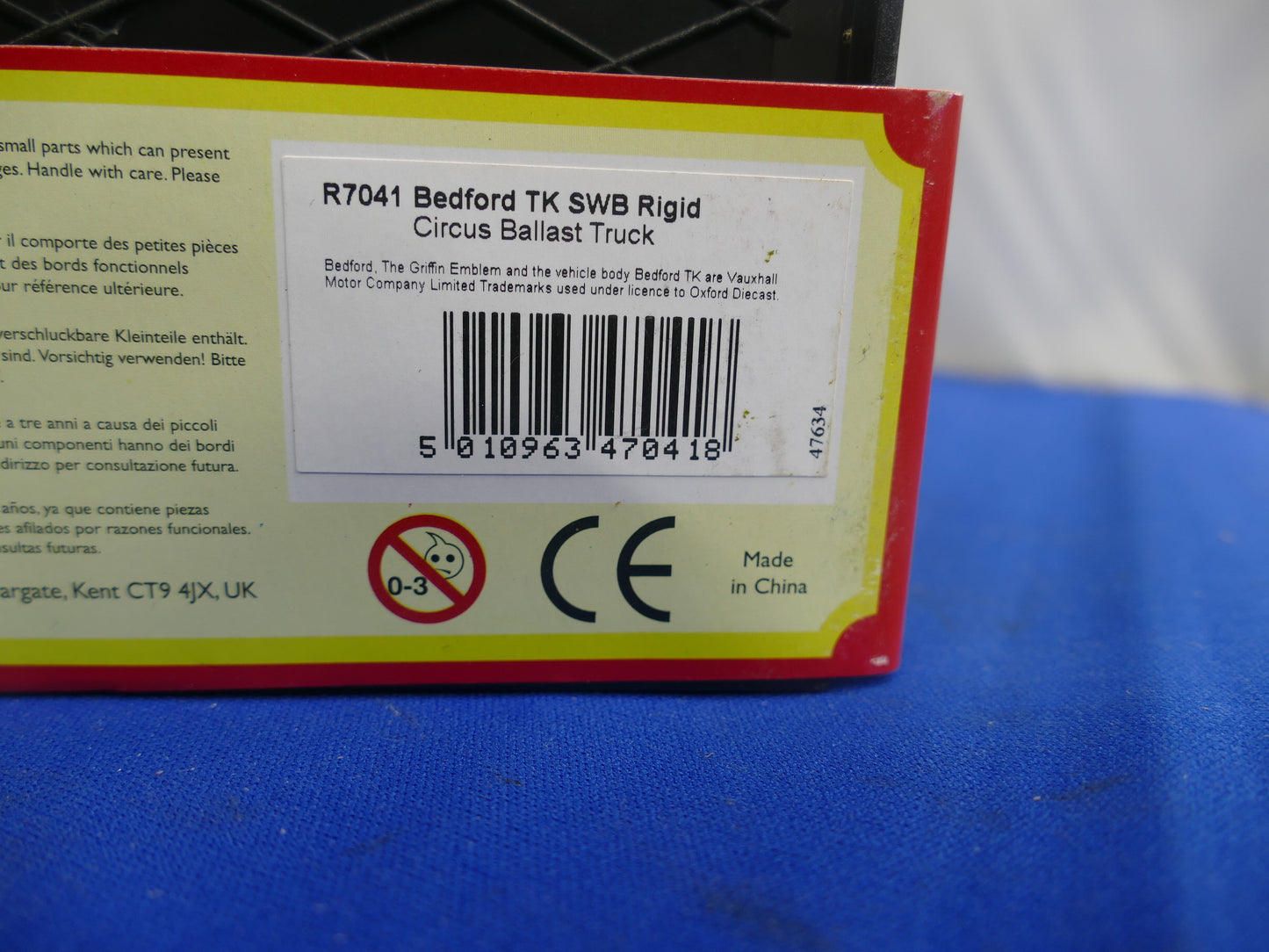 Hornby OO R7041 Bartellos Bedford TK SWB Rigid (Used)
