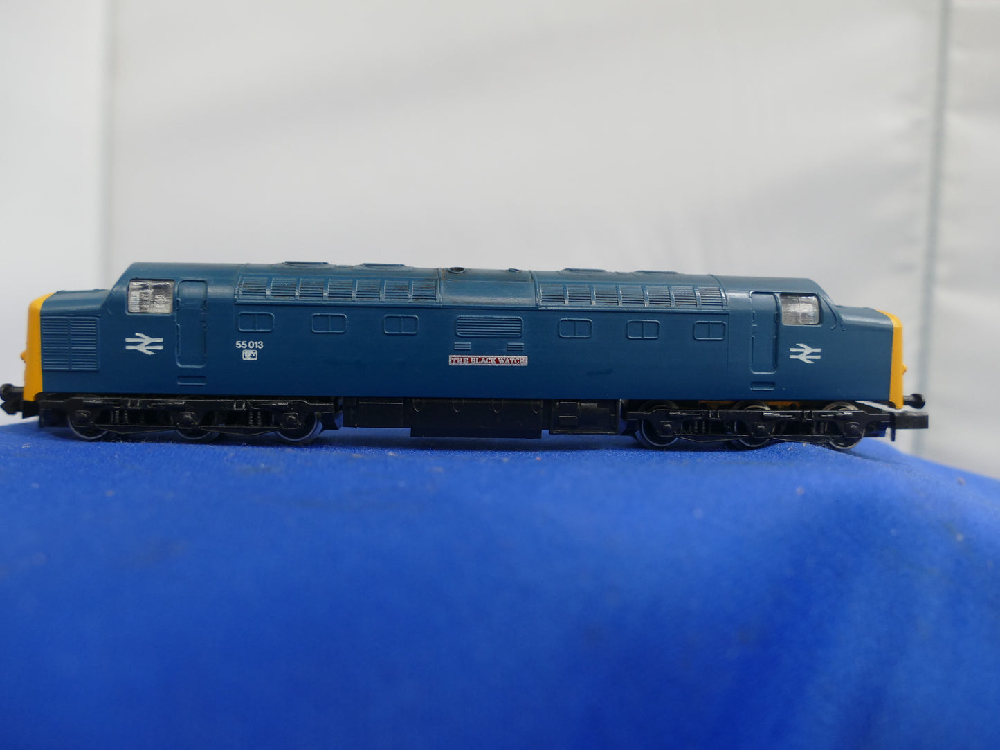 Graham Farish N Gauge 8005 BR Loco (Used)