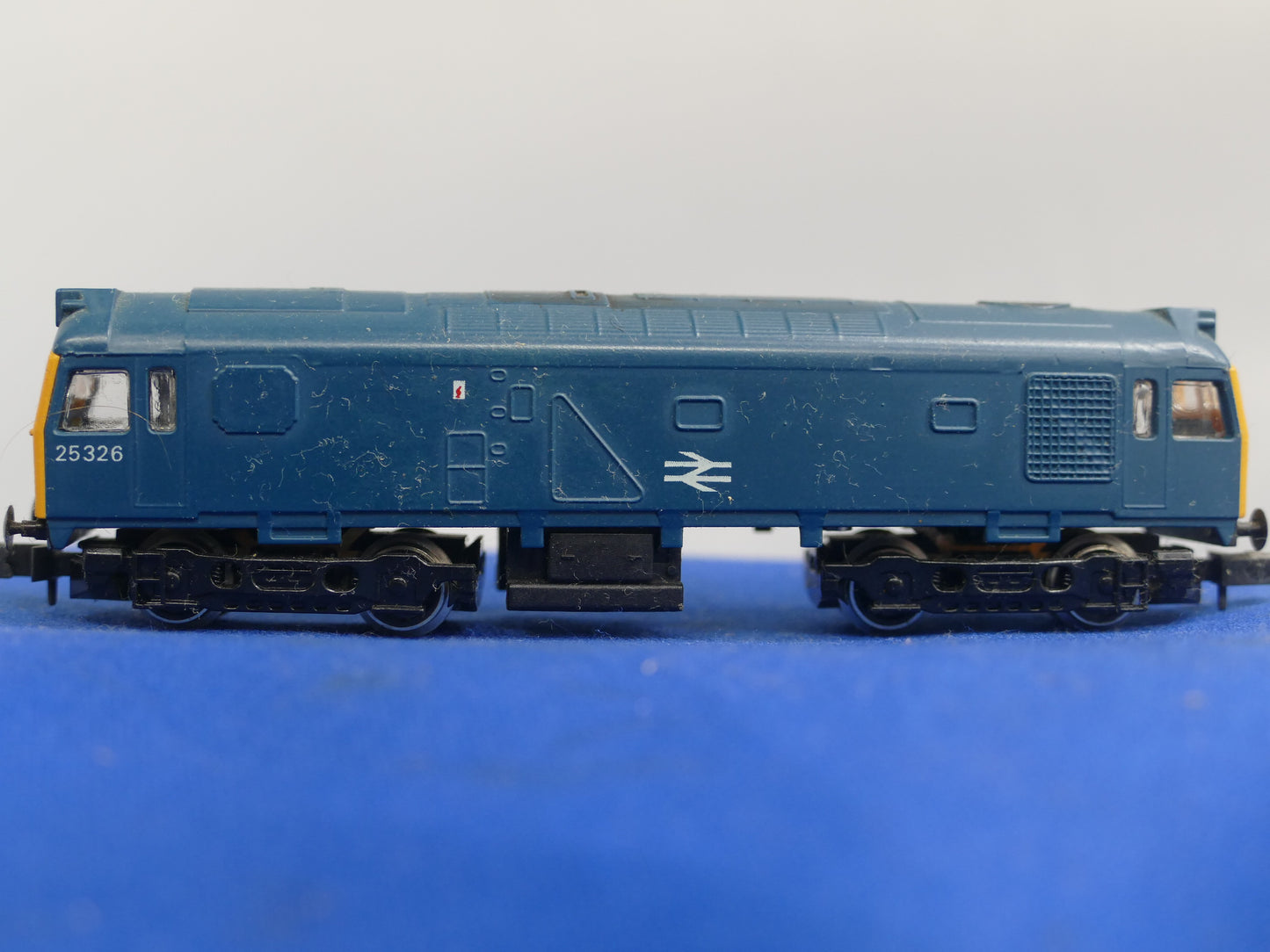 Graham Farish N Gauge 8305 BR Loco (Used)