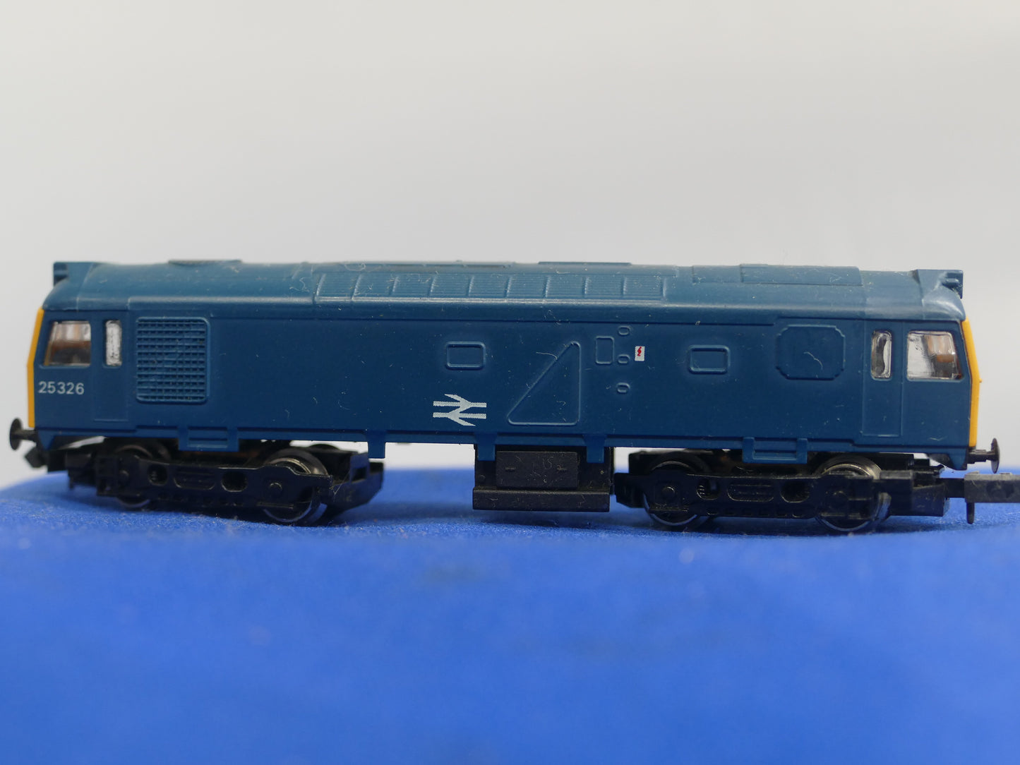 Graham Farish N Gauge 8305 BR Loco (Used)