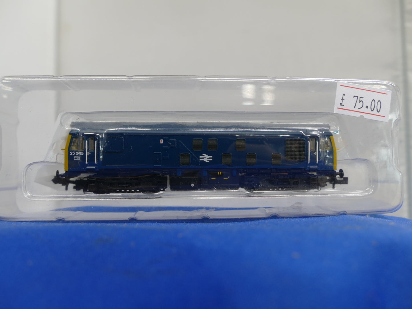 Graham Farish N Gauge 371-087 BR Loco (Used)