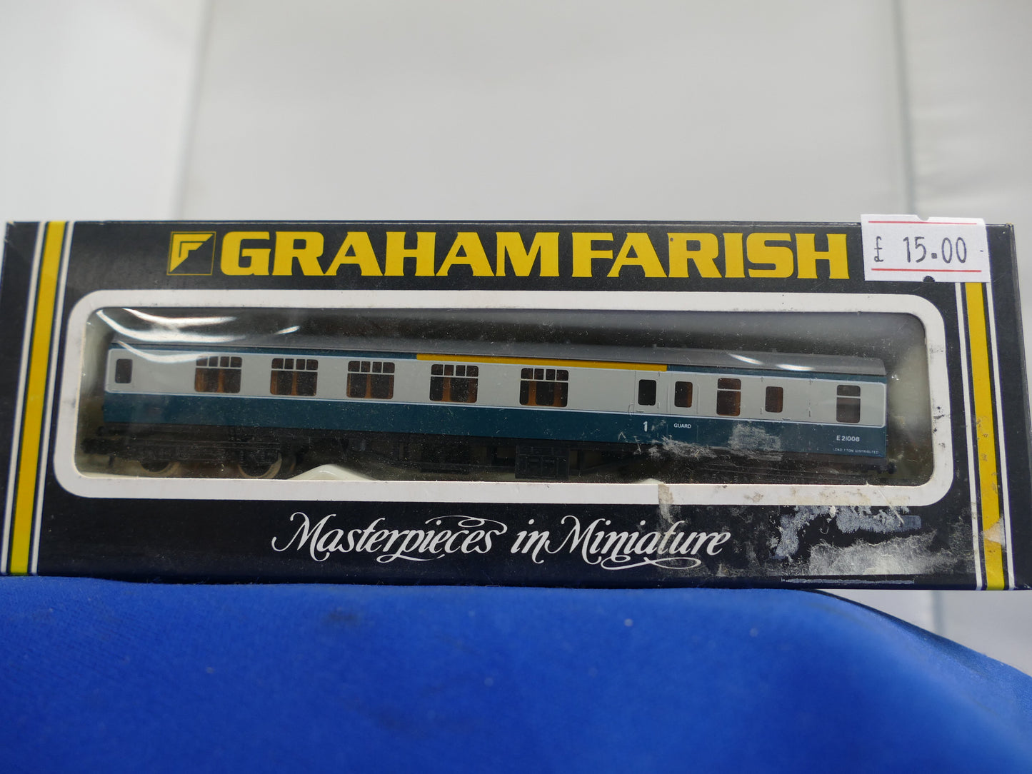 Graham Farish N Gauge 0695 BR Coach (Used)