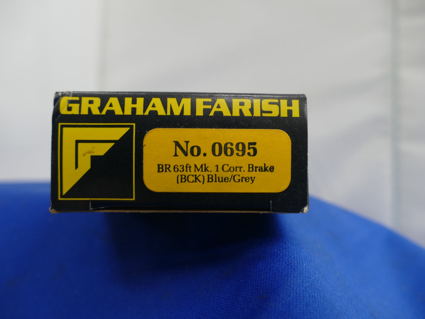 Graham Farish N Gauge 0695 BR Coach (Used)