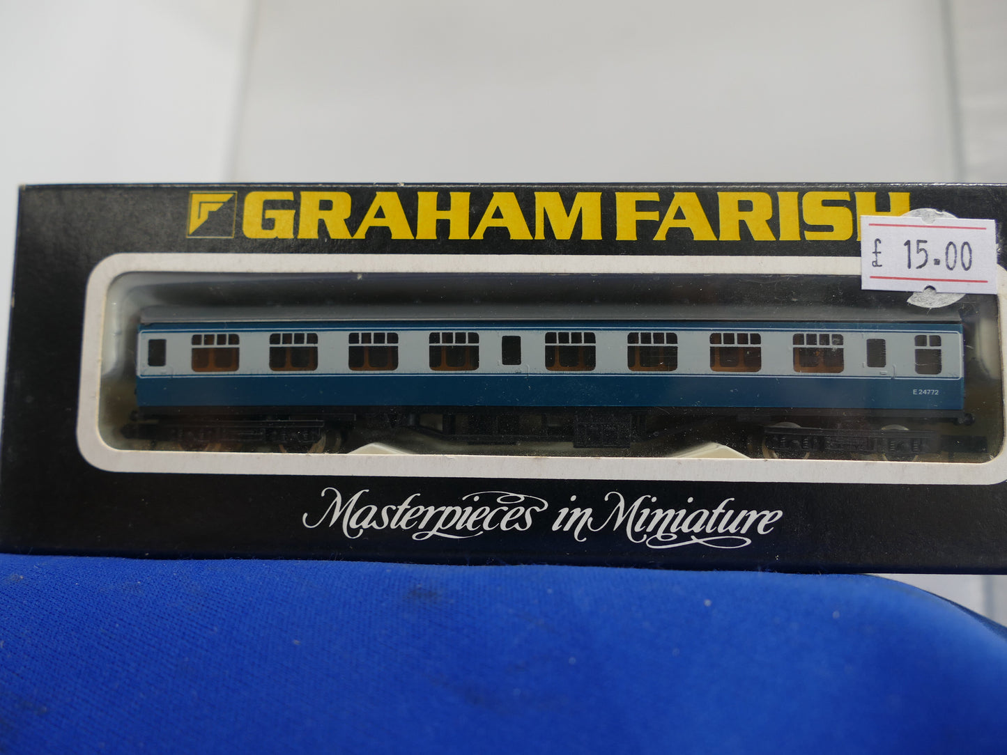 Graham Farish N Gauge 0685 BR Coach (Used)