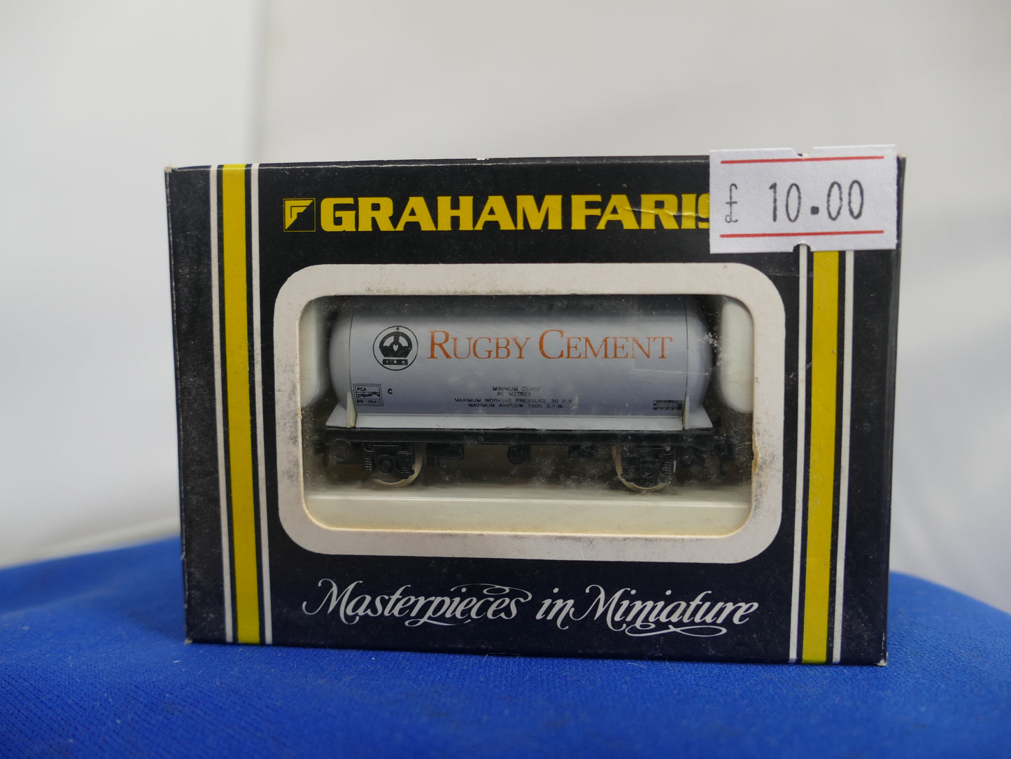 Graham Farish N Gauge 4211 Cement (Used)