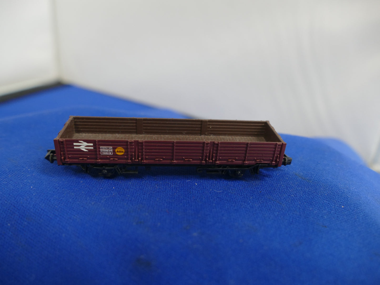Graham Farish N Gauge 373-402 Plank Wagon (Used)