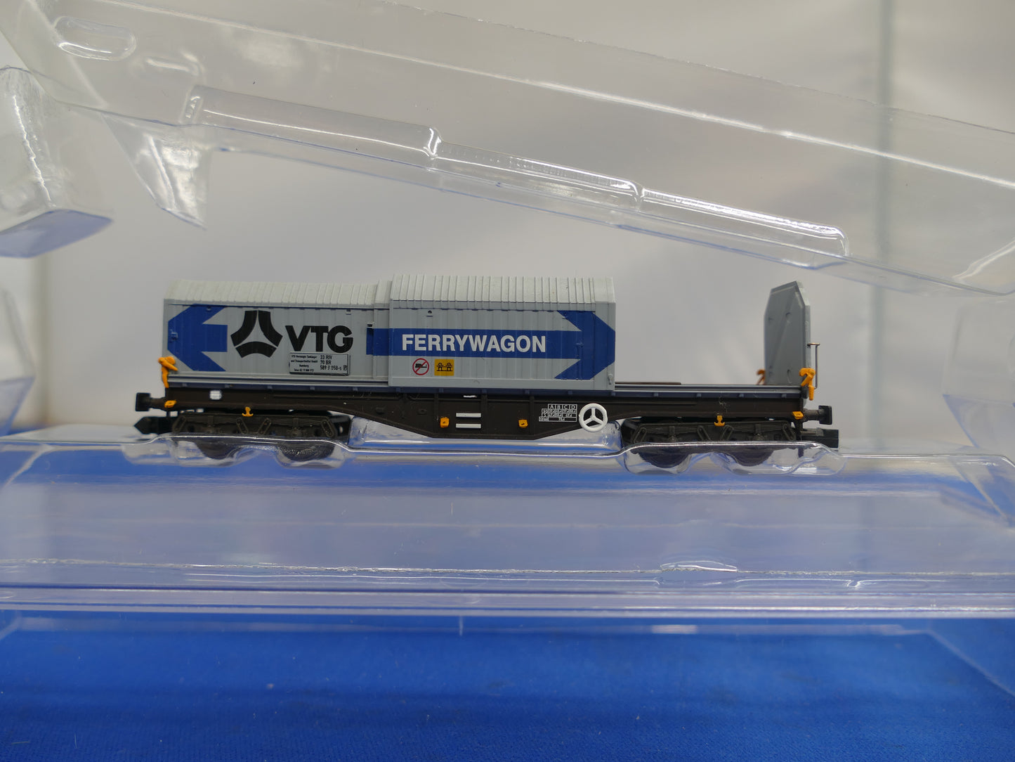 Dapol N Gauge Telescopic Hood Wagon (Used)
