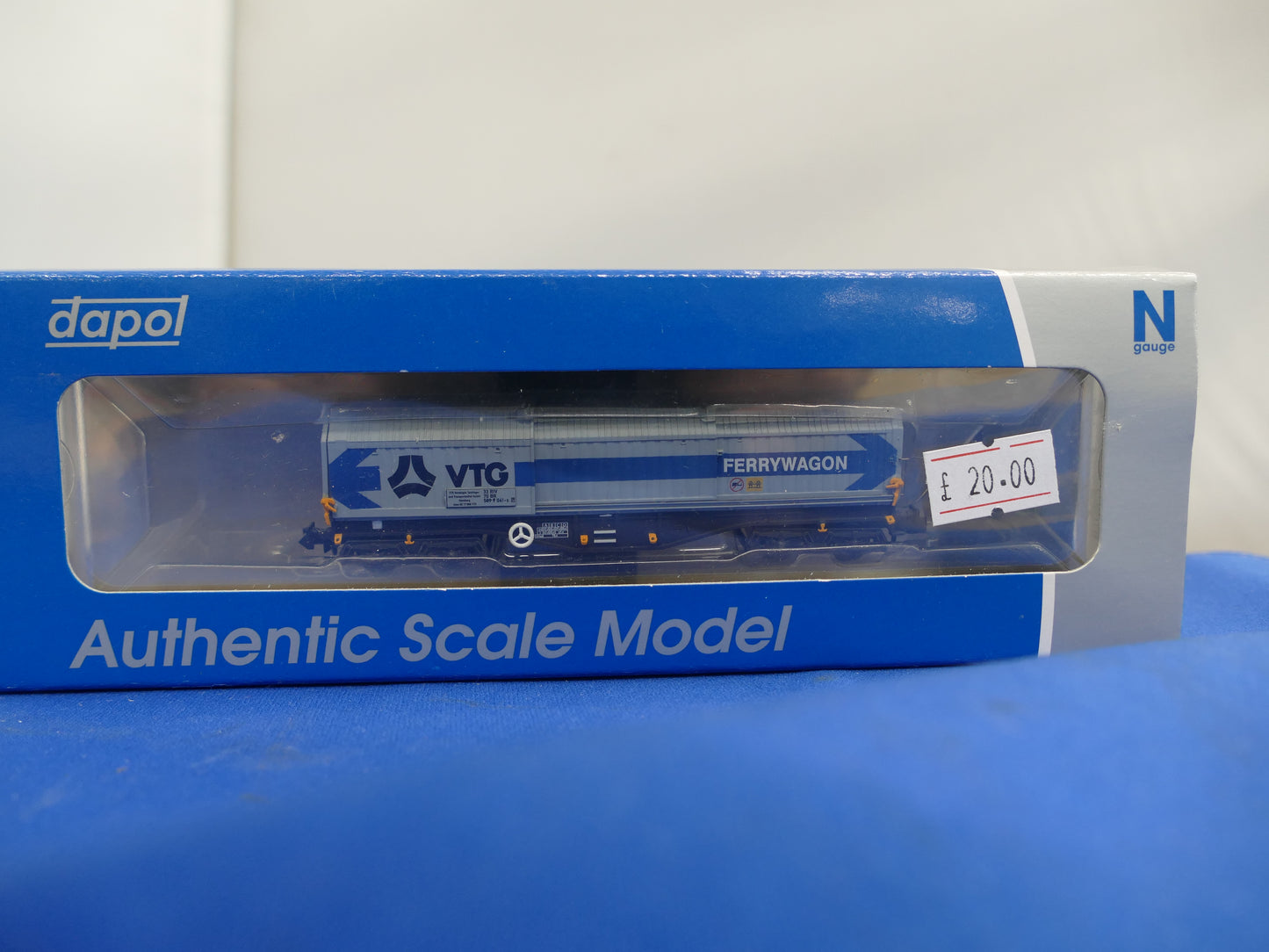 Dapol N Gauge Telescopic Hood Wagon (Used)
