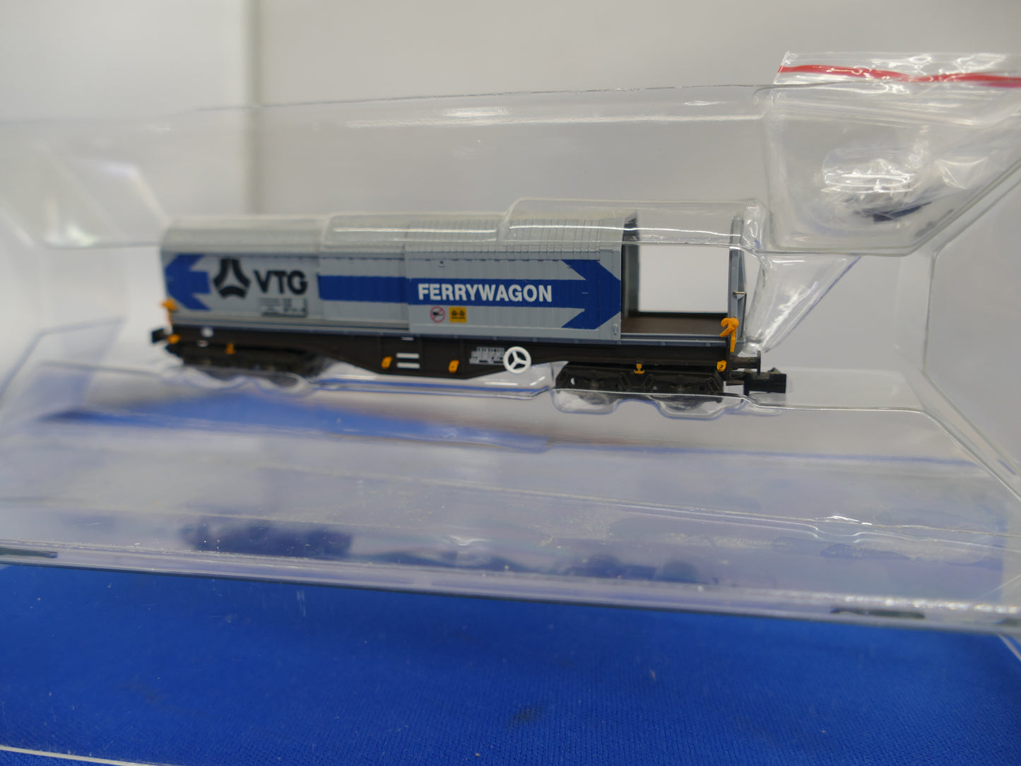 Dapol N Gauge Telescopic Hood Wagon (Used)