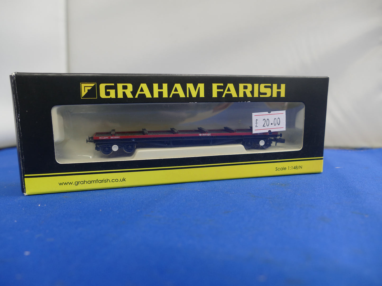 Graham Farish N Gauge 377-601A Bolster Wagon