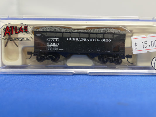 Atlas N Gauge 5612C Hopper Car (Used)