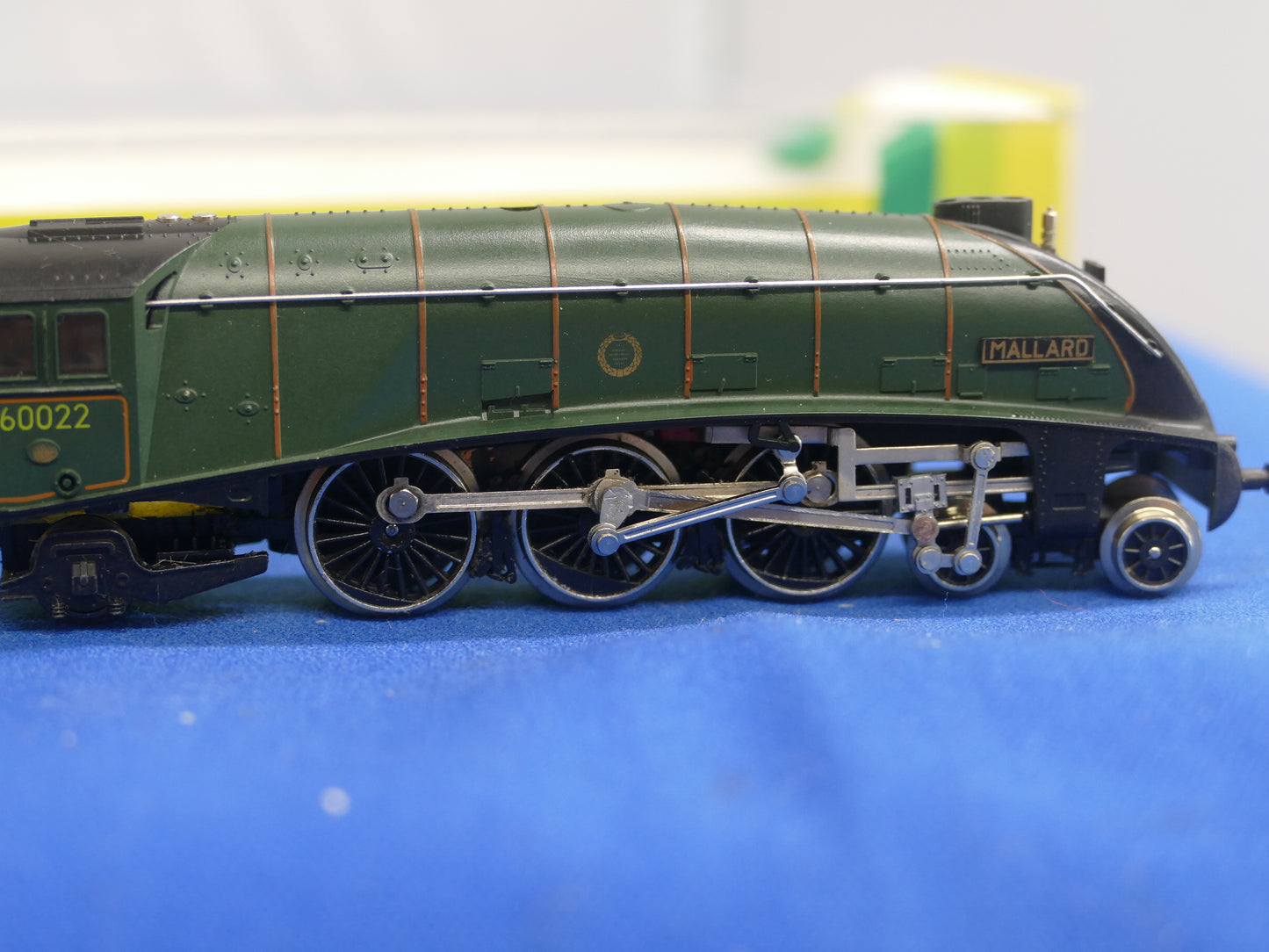 Minitrix Mallard 60022 (Used)