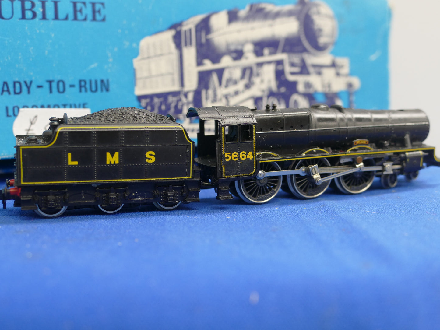 Peco Jubilee N Gauge Loco (Used)