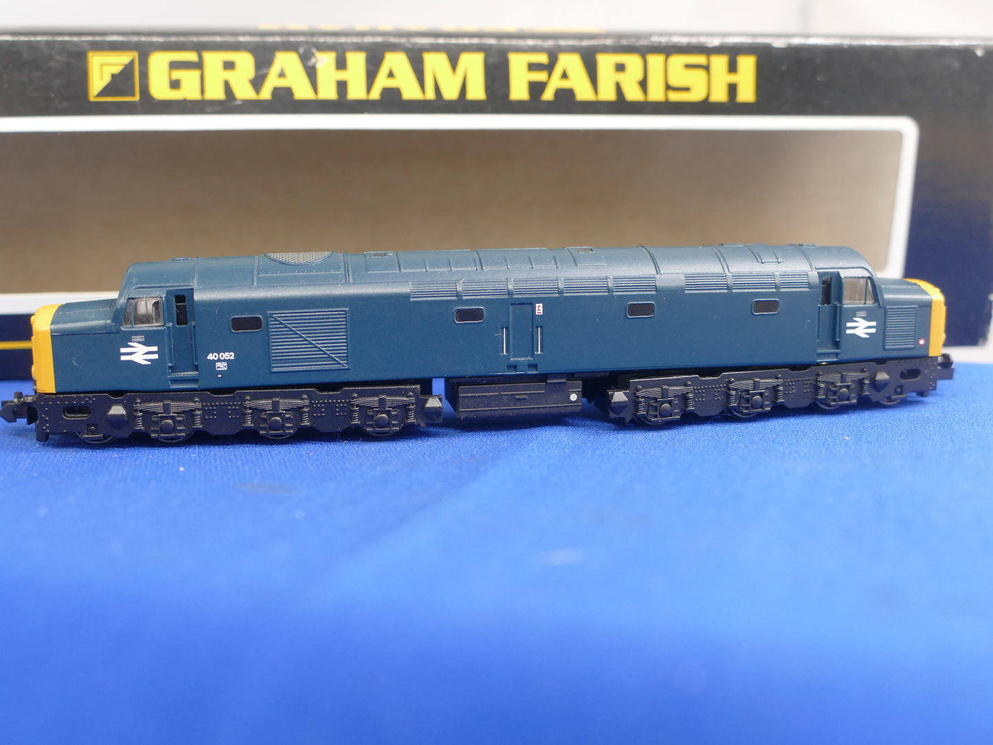 Graham Farish N Gauge 371-176 Class 40 Diesel (used)