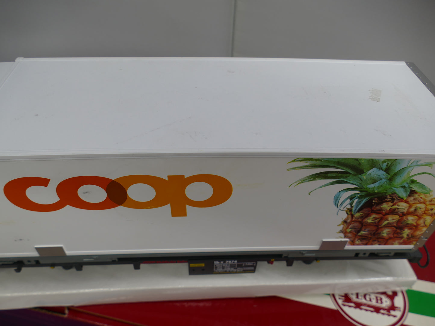 LGB 45890 RhB Container Wagon - Pineapple (used)
