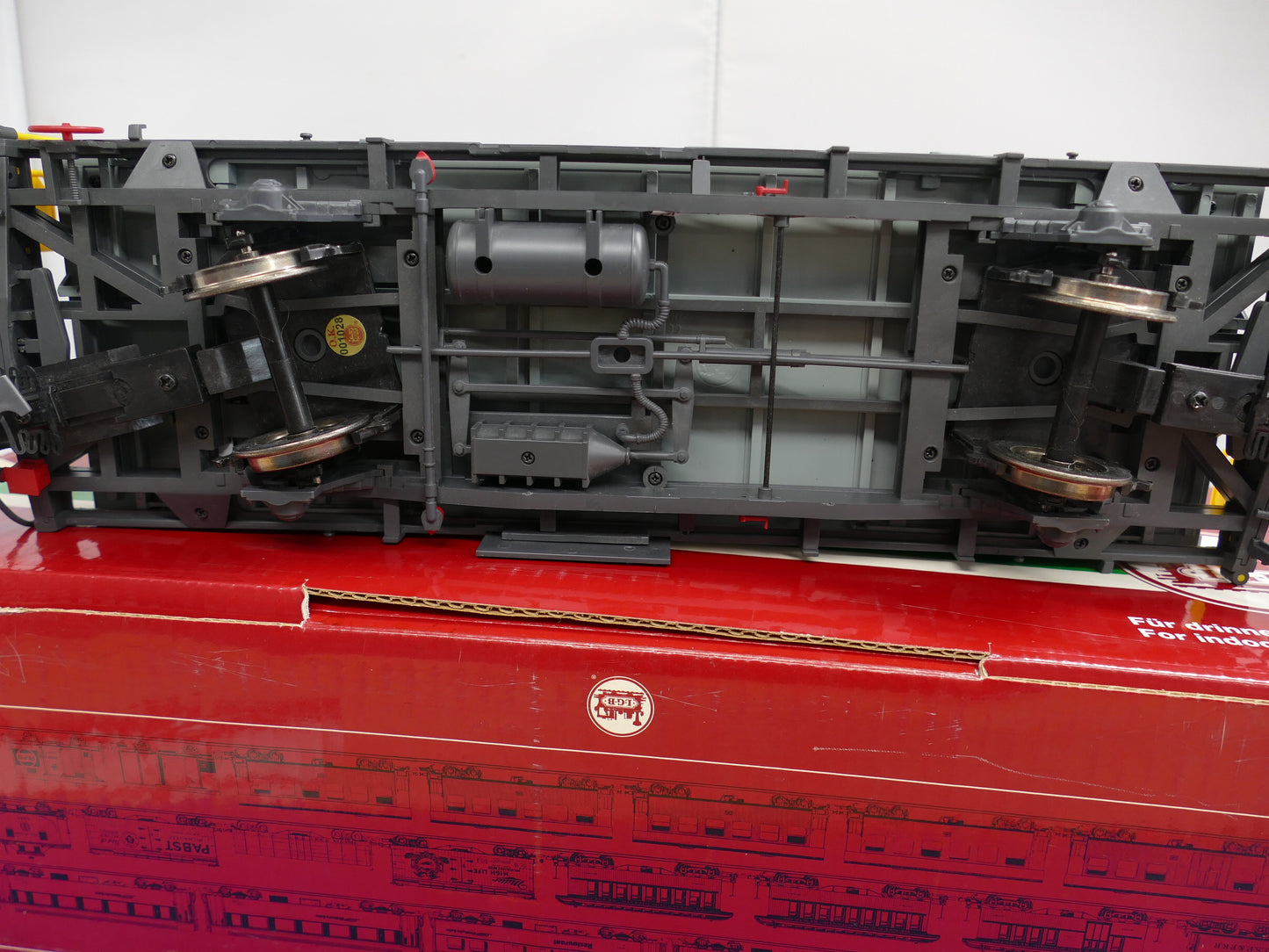 LGB 45890 RhB Container Wagon - Pineapple (used)